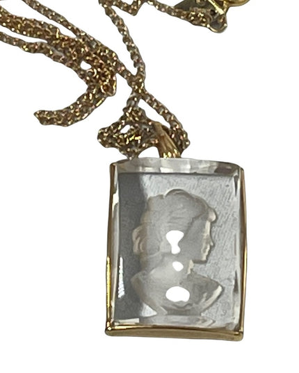 1977 Sarah Coventry Thea Glass Intaglio Cameo Necklace Vintage