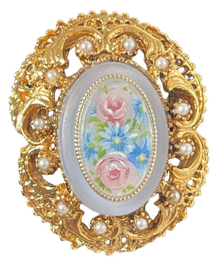 Stunning vintage Gold lucite flower faux pearl cameo brooch