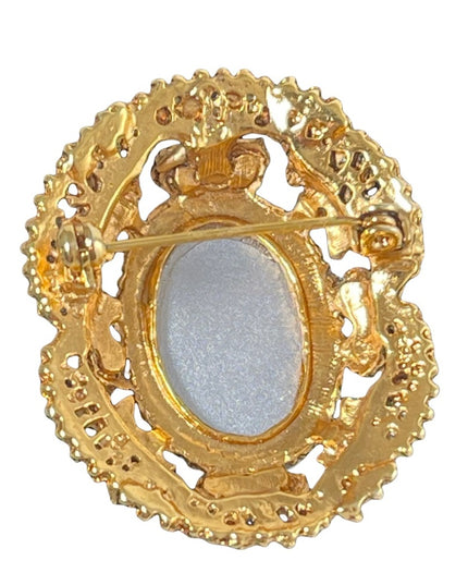 Stunning vintage Gold lucite flower faux pearl cameo brooch