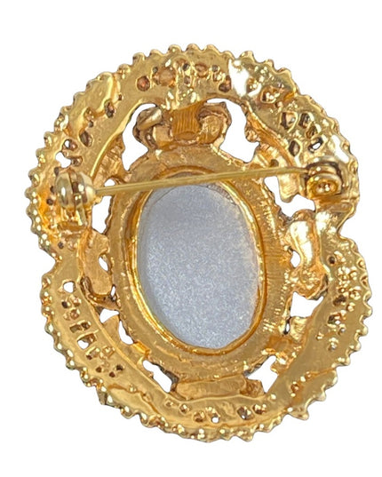 Stunning vintage Gold lucite flower faux pearl cameo brooch