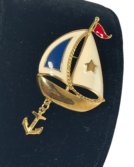 Vintage 1980s Nautical Sailboat gold finish brooch with anchor