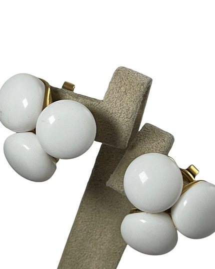 Vintage 1980s TRIFARI Milk glass white with gold finish clip on earrings