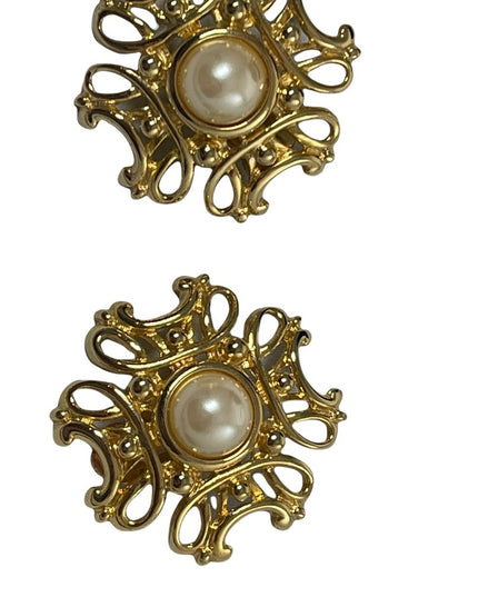 Vintage 1980s Chunky gold finish faux pearl ornate design clip on earrings