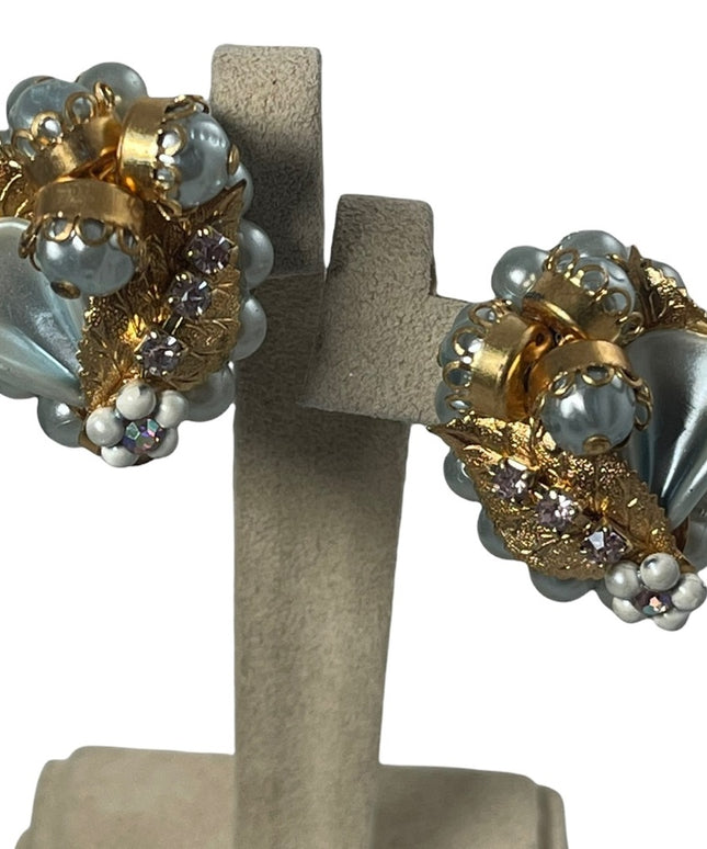 VINTAGE 1960s fancy faux blue pearl plastic rhinestone clip on earrings gold