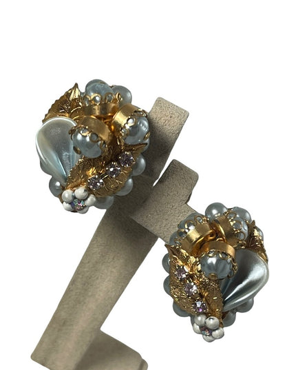 VINTAGE 1960s fancy faux blue pearl plastic rhinestone clip on earrings gold
