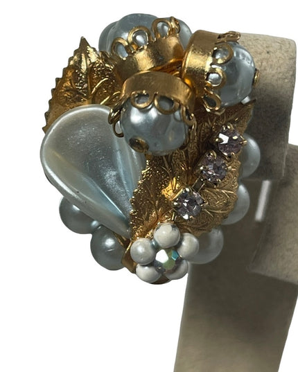 VINTAGE 1960s fancy faux blue pearl plastic rhinestone clip on earrings gold