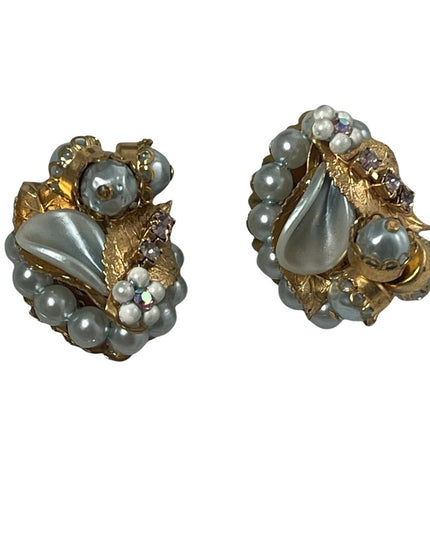 VINTAGE 1960s fancy faux blue pearl plastic rhinestone clip on earrings gold