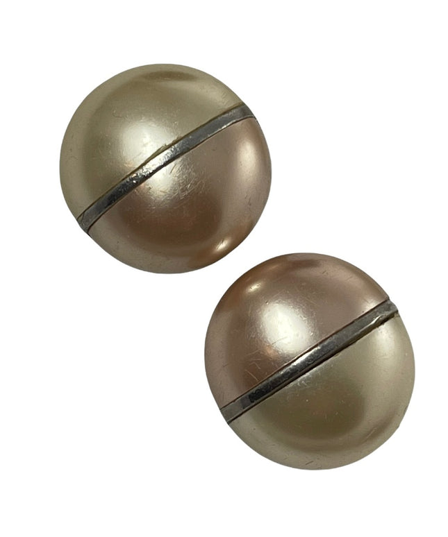 Vintage 1960s TRIAD faux pearl clip on earrings  cream & copper faux finish