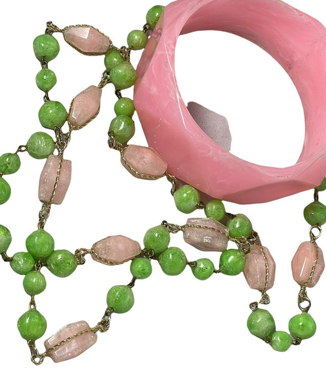 Vintage 1960s Pink Lucite chunky bangle & Plastic lucite necklace