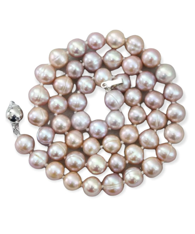 Stunning fresh water pearl necklace