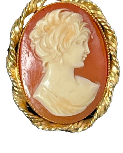Vintage Cameo brooch Beautiful  1980s