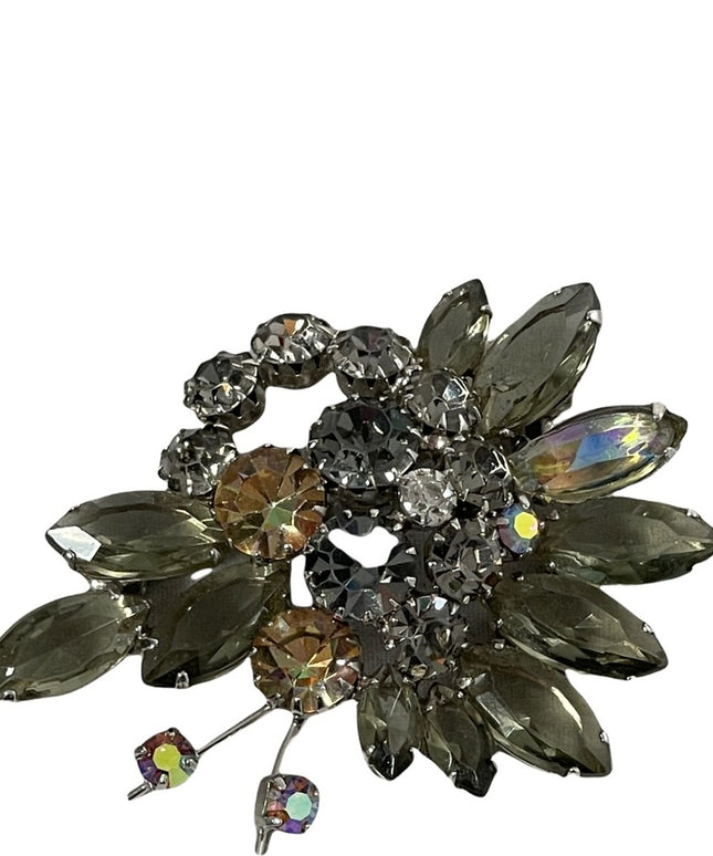 Vintage 1960s Continental crystal flower brooch