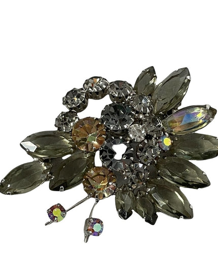 Vintage 1960s Continental crystal flower brooch