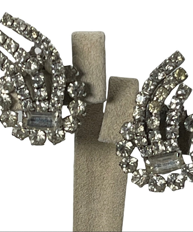 Vintage 1950s Clear crystal fancy clip on earrings