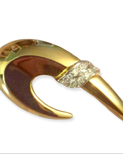 Vintage gold tone brooch 2”