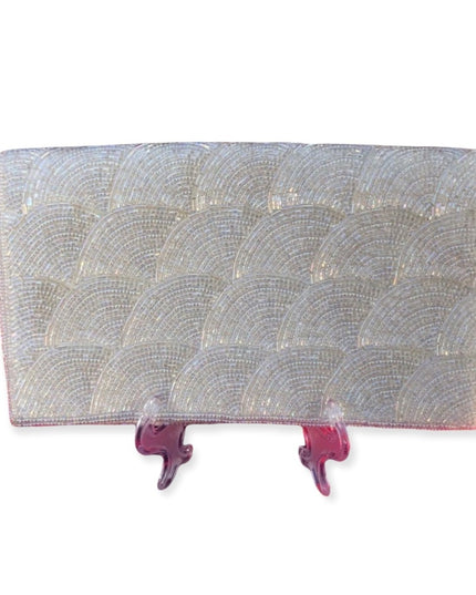 Vintage 1980s White bead clutch