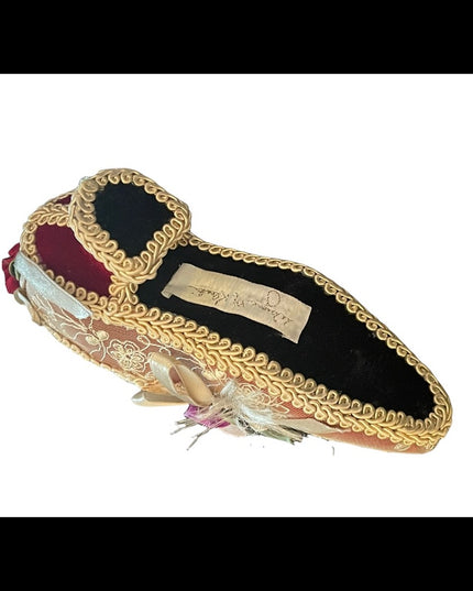 Wayne Kleski Katherines Collection retired Embellished Victorian shoe decor