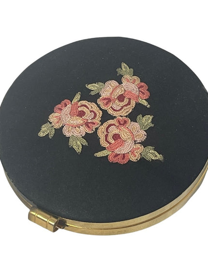 Vintage 1950s Cross stitch needlepoint flowers powder puff compact