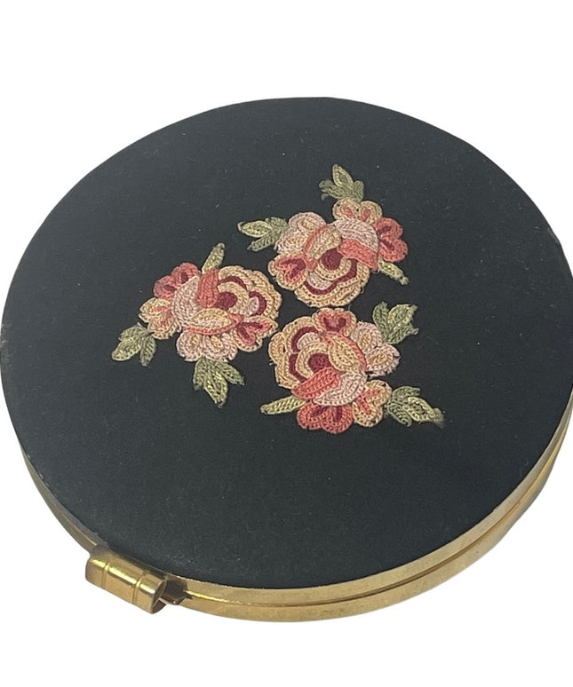 Vintage 1950s Cross stitch needlepoint flowers powder puff compact