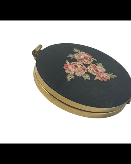 Vintage 1950s Cross stitch needlepoint flowers powder puff compact