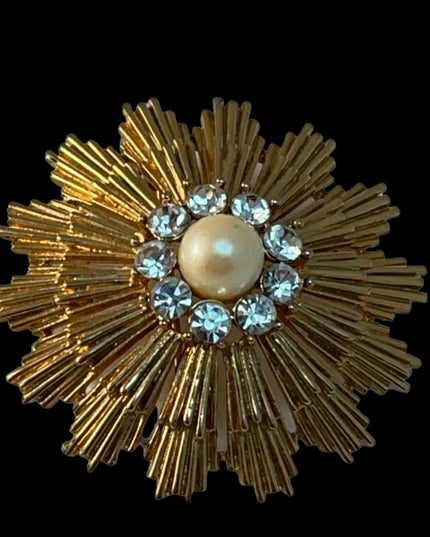 Vintage gold tone rhinestone pearl flower brooch starburst