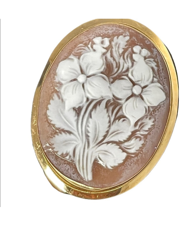 Stunning Vintage 18k Gold Carved Italian Cameo flowers