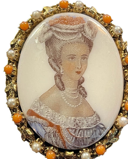 Vintage Ceramic Cameo (transfer) Bead gold ornate pendant brooch