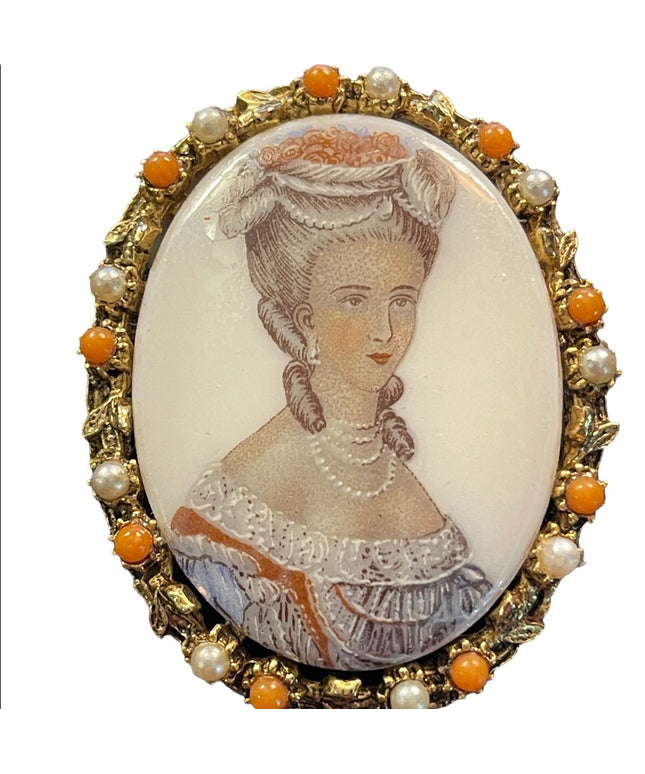 Vintage Ceramic Cameo (transfer) Bead gold ornate pendant brooch