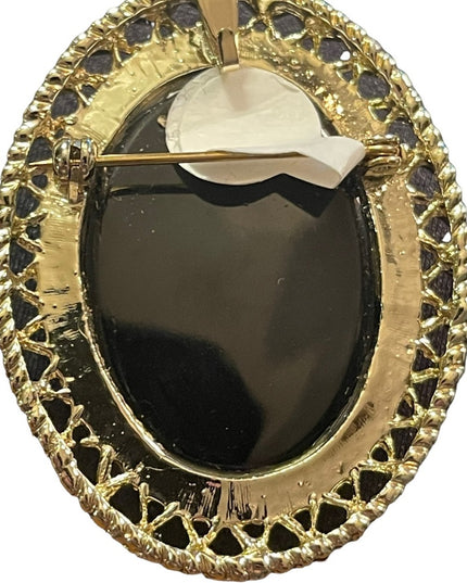 20th Century Gold Cut Glass Cameo Brooch pendant