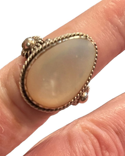 Vintage mother of pearl ornate sterling silver large statement ring 925