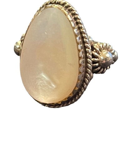 Vintage mother of pearl ornate sterling silver large statement ring 925