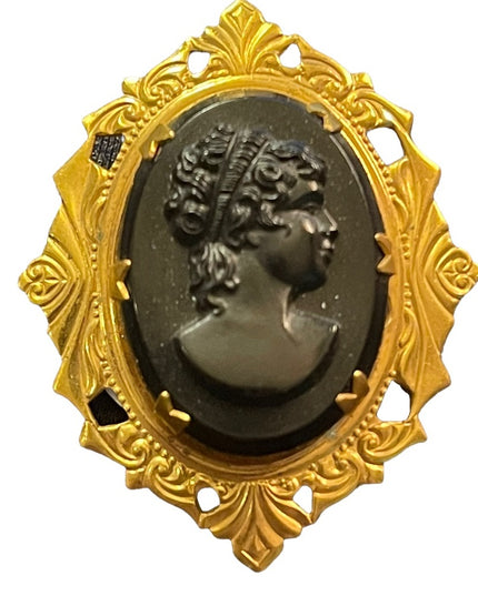 Vintage 1950s GP Resin Cameo ornate brooch