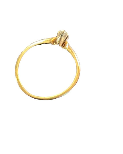 Vintage 14k Gold Diamond solitare engagement ring