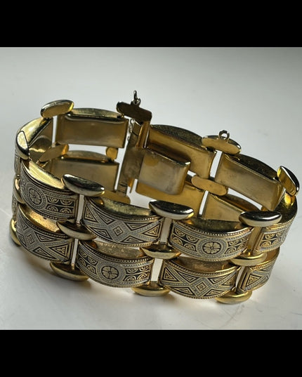 Vintage Damascene Spain Gold plated Etched bracelet chunky bangle