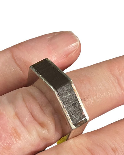 1980s Sterling silver modernist blk onyx ring