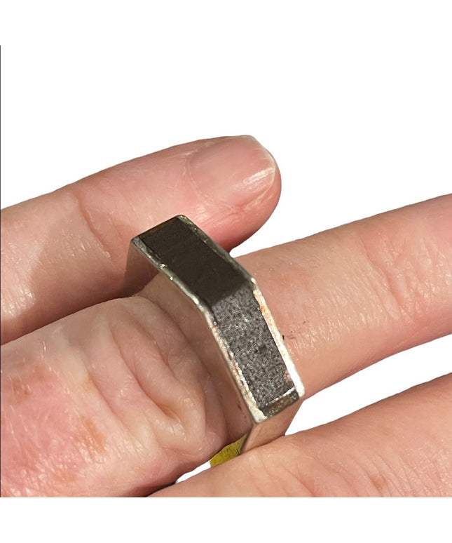 1980s Sterling silver modernist blk onyx ring