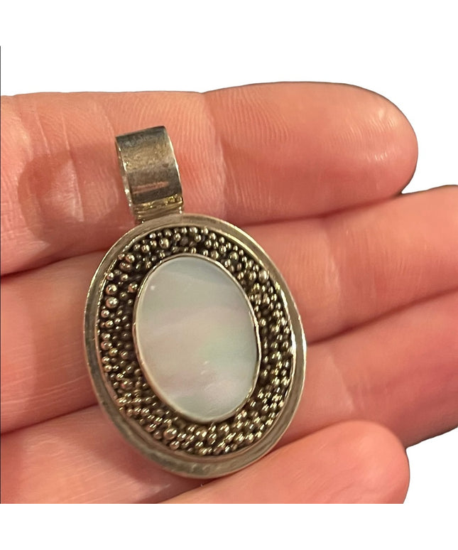 LG Heavy VTG sterling silver pearl pendant ornate