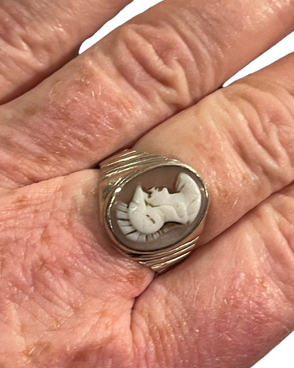 Vintage sterling silver trojan cameo ring