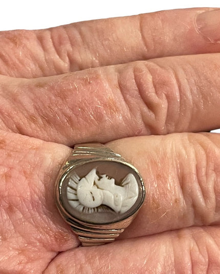 Vintage sterling silver trojan cameo ring
