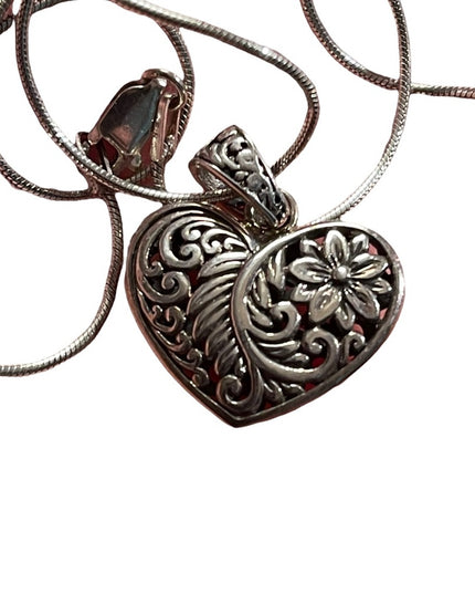 Sterling Silver 925 flower Etched Heart necklace with 925 chain