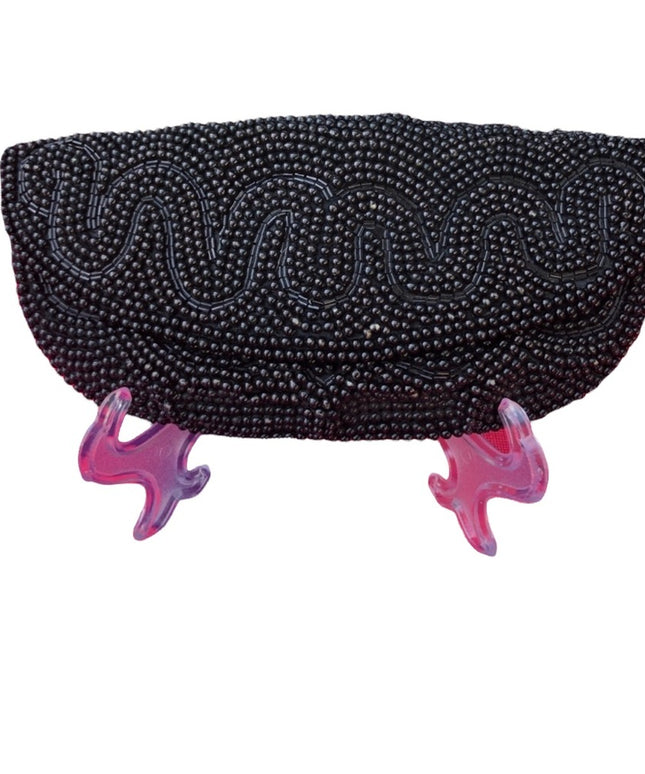 Vintage 1960s black bead wallet soo cute!