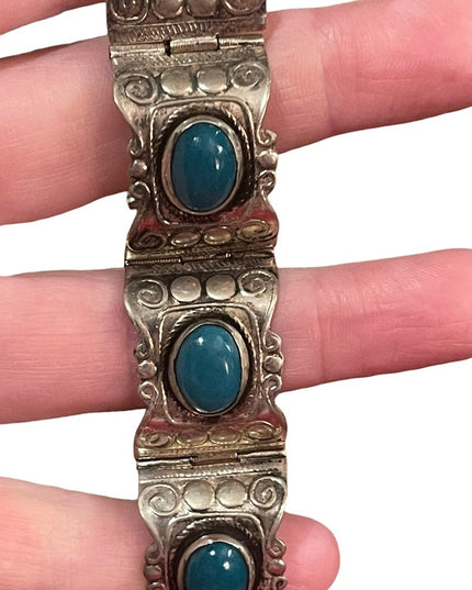Vintage 1970s Ornate Mexixo Alpaca green Agate Bracelet bangle