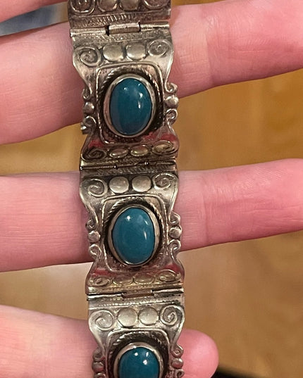 Vintage 1970s Ornate Mexixo Alpaca green Agate Bracelet bangle