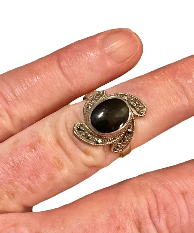 VTG Sterling 925 marcasite black onyx fancy oval ring