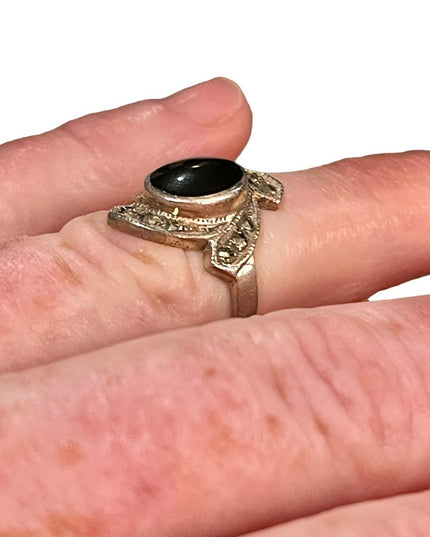 VTG Sterling 925 marcasite black onyx fancy oval ring