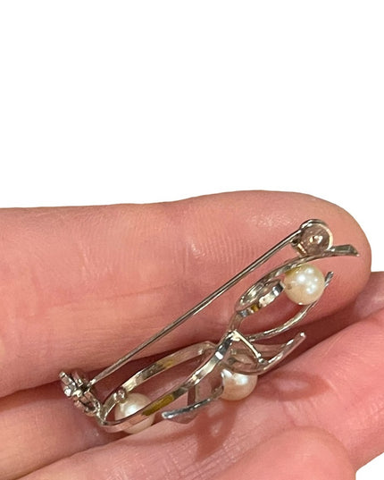 Vintage sterling silver 925 flower pearl fancy brooch