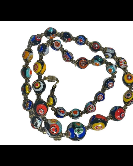 Vintage Graduated Italian Italy Venetian glass bead necklace Millefiore