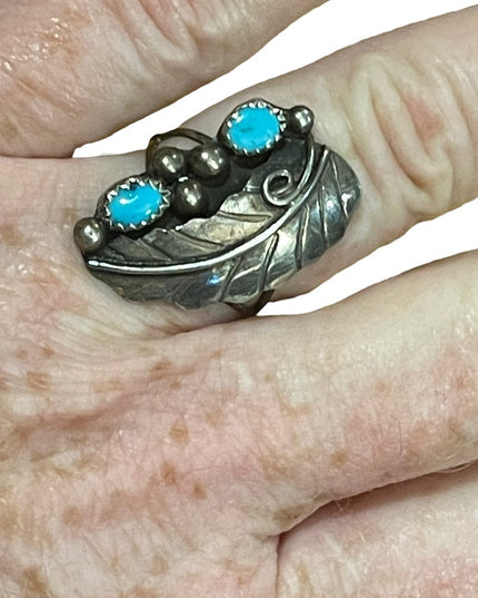 VTG Sterling silver 925 Navajo Etched leaf ring Turquoise
