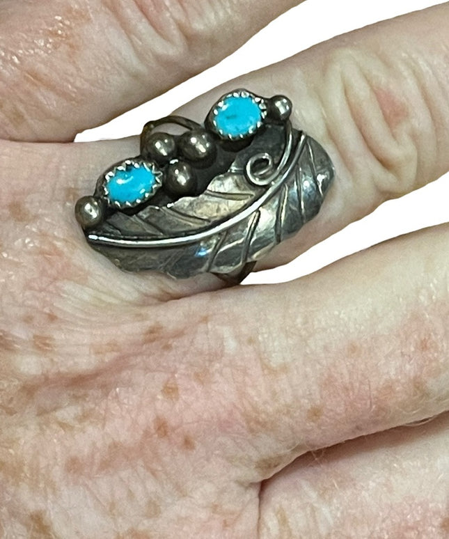 VTG Sterling silver 925 Navajo Etched leaf ring Turquoise