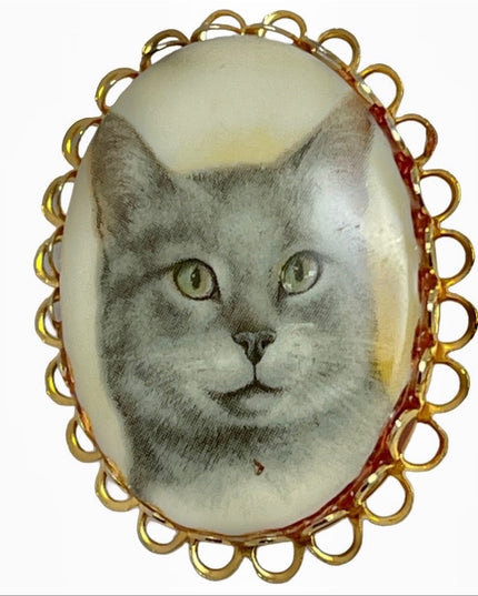 Vintage ceramic kitty cat cameo brooch